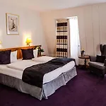 Hotel Germania 3*