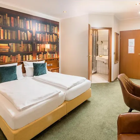 Hotel Germania 3*