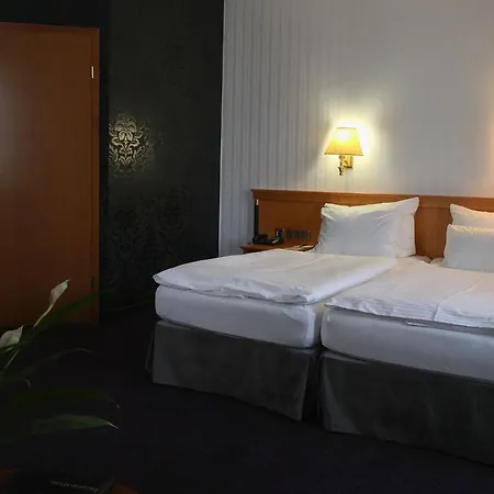 Hotel Germania 3*